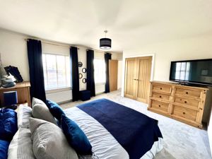Bedroom- click for photo gallery